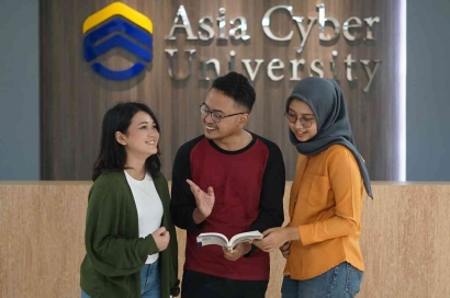 Universitas Siber Asia: Membuka Pintu Menuju Pendidikan Berbasis Full-Online di Indonesia