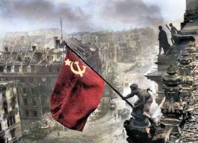 Revolusi Rusia: Perang antara Kelompok Merah dan Putih