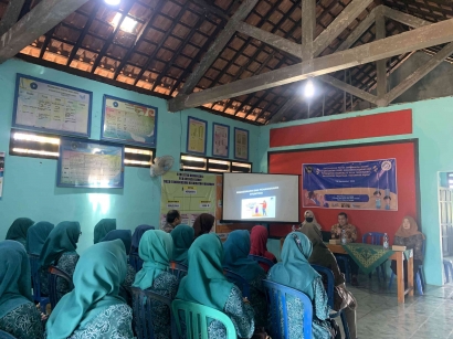 Departemen Sosiologi Universitas Airlangga Perangi Stunting di Ngawi Melalui Optimalisasi Peran Community-based Organization