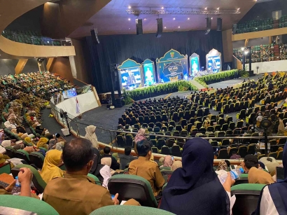 Mengambil Hikmah Isra dan Mi'raj di Plenary Hall Sempaja Samarinda