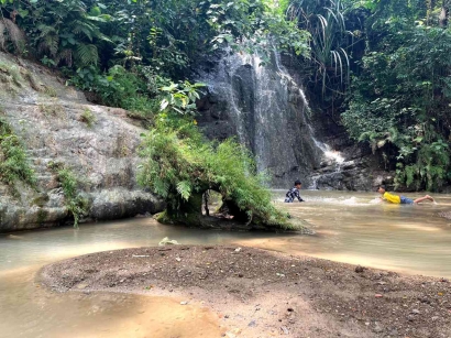 Mahasiswa KKN Undip Mengembangkan Strategi untuk Meningkatkan Daya tarik dalam Mendukung Potensi Wisata Alam di Dusun Banyuurip, Desa Gunungsari