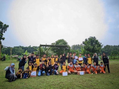Mahasiswa KKN Kelompok 4 STIES IP, Mengadakan Kegiatan Turnamen Sepak Bola Anak- anak SD desa cilandak, Kecamatan Cibatu, Purwakarta pada (10/02/2024)