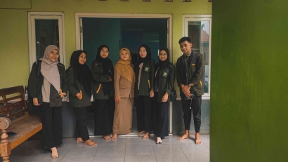 Kolaborasi Tim KKN Dalam Kegiatan Rekapitulasi Pendataan Balita: Sinergi Bidan dan Politeknik Kesehatan Desa (PKD) Sinanggul
