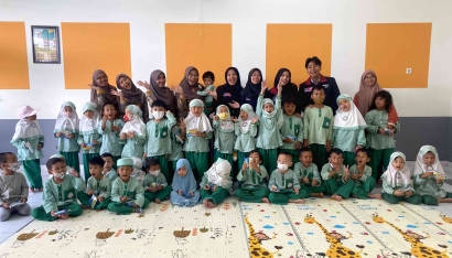 PMM Mitra Dosen UMM Ciptakan Inovasi Ruang Belajar Bahasa Inggris dengan Konsep Islamic Classroom Password