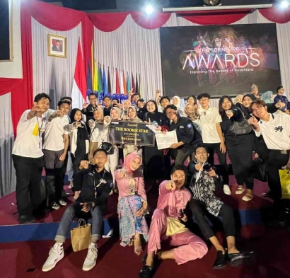 Jakarta Community Raih "The Rookie Star Exploring IPB 2024" di Malam Exploring IPB Awards 2024 "Exploring  The Beauty of Nusantara"