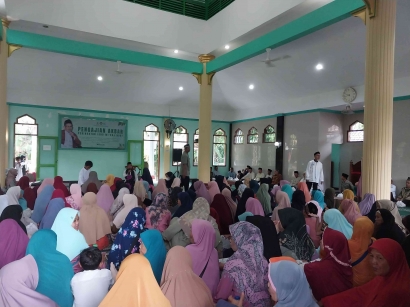 Mahasiswa UIN Purwokerto Sukses Menggelar Tabligh Akbar dengan Pemberdayaan dan Gotong Royong Bersama Warga Sukomulyo Kebumen