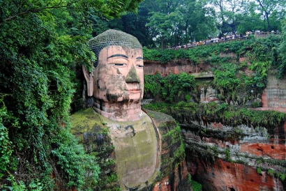 Mengenal Buddha Raksasa Leshan, Patung Buddha Terbesar di Dunia
