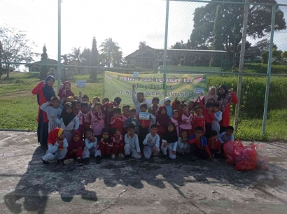 TK Pelita Kasih Memperingati Hari Peduli Sampah Nasional