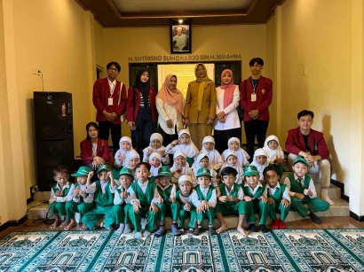 Implementasi Token Ekonomi: Mahasiswa PMM UMM Giat Meningkatkan Motivasi Mengaji Anak TK Muslimat NU 16 Hasan Ahmad