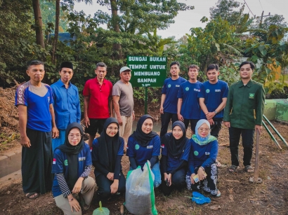Mahasiswa KKN Unisnu bersama Masyarakat Desa Sinanggul Beraksi Melawan Banjir dan Peduli Lingkungan