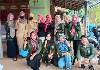 Kolaborasi Mahasiswa KKN Raguklampitan UNISNU Jepara dengan Posyandu Sukses Gelar  Pemberian Vaksin Polio