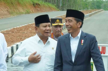 Pemberian Pangkat Jenderal Kehormatan pada Prabowo: Bukti atau Transaksi Politik?