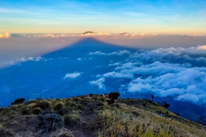 Meniti Langkah Merangkai Cerita Pendakian Gunung Sumbing 3.371 MDPL