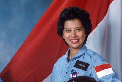Dialog dengan Astronaut Pertama Indonesia