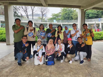 Literasi Hijau Sebumi-Transjakarta (Bagian 1): Dari Bis Listrik dan M-Bloc hingga Ecoprint Workshop
