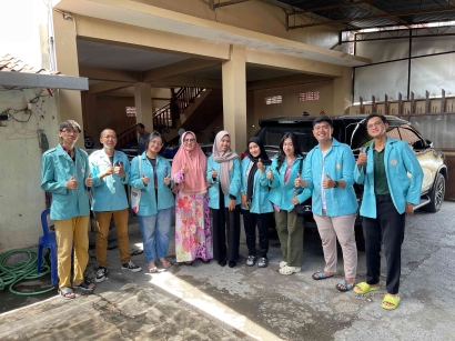 Gandeng UMKM di Desa Cangkol, KKN 59 UNS Melejit Pesat Branding Batik Tulis Adi Busana