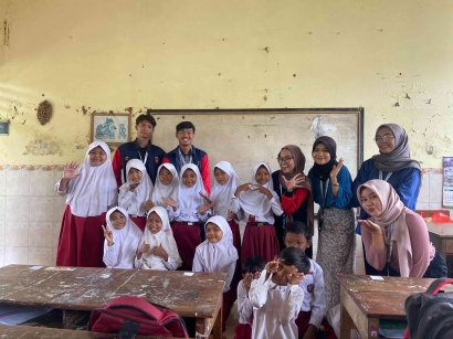 Mahasiswa KKN Universitas PGRI Semarang Mengadakan Kegiatan Sosialisasi Cuci Tangan Pakai Sabun di SDN 1 Telukawur 