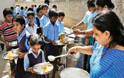 Pro dan Kontra Program Skema Makan Siang Gratis untuk Anak-anak di India