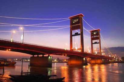 Jembatan "Amanat Penderitaan Rakyat" Ikon Kota yang Tertua di Indonesia