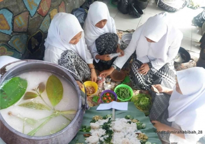 Sekolah SMP di Purwakarta Ajarkan Peserta Didiknya Kenalkan Makanan Tradisional