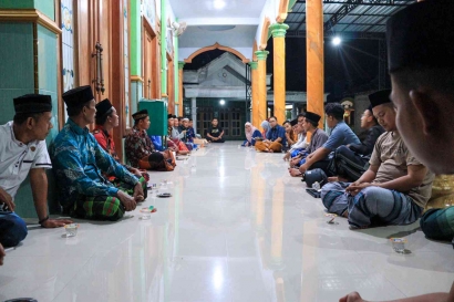 Mahasiswa UNIDA Gontor dan Warga Dusun Walikukun Bersiap Sambut Ramadhan dengan Diskusi Ilmiah