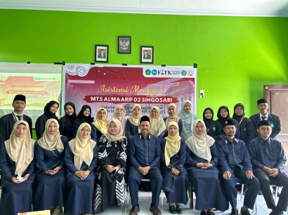 Penyerahan Mahasiswa Asistensi Mengajar UIN Maulana Malik Ibrahim Malang di MTs Almaarif 02 Singosari Malang