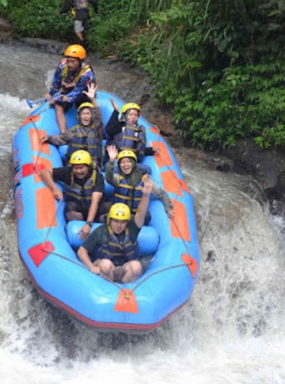 Sensasi Body Rafting di Sungai Palayangan Situ Cileunca