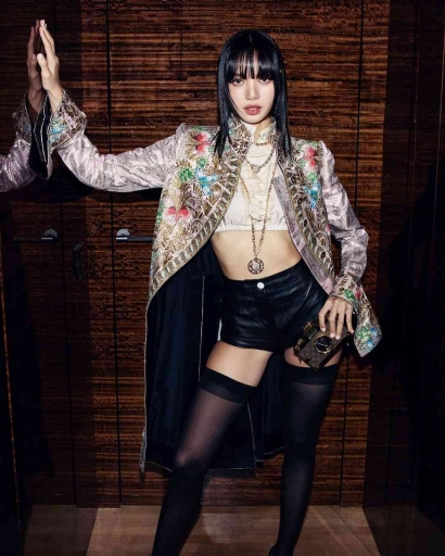 Kejutkan Penggemar! Lisa BLACKPINK Hadir di Louis Vuitton Paris Fashion Week 2024