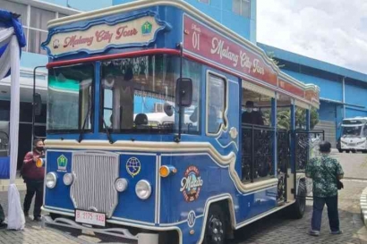 Keseruan PMM-4 Tim Gajayana Naik Bus Macito Keliling Kota Malang: Perjalanan yang Menyenangkan