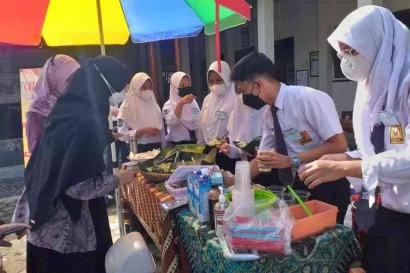 Market Day sebagai Sarana Meningkatkan Kemampuan Berwirausaha Siswa di SMP Negeri 1 Talang