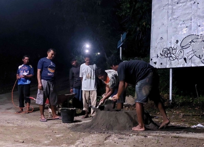 Cerita Ramadhan: Gotong Royong Menguatkan Ukhuwah Islamiyah di Desa Pagerukir, Ponorogo