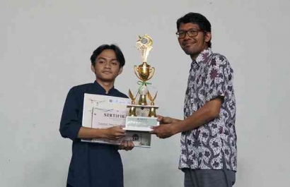 "Hanya Rindu" Karya Mahasiswa UM Bandung Sabet Juara Satu Lomba Film Pendek yang Digelar P3RI Salman ITB
