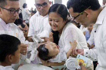 Baptisan Bayi Ikatan yang Tidak Pernah Lekang oleh Waktu