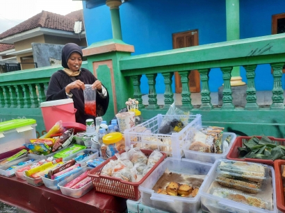 Berburu Takjil dengan Mas Bojo di Pasar Krempyengan