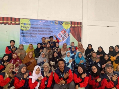 KKN UPGRIS Kelompok 28 Beri Pelatihan Peningkatan Kapasitas Manajerial dan Literasi Digital pada UMKM di Desa Pilangrejo Demak