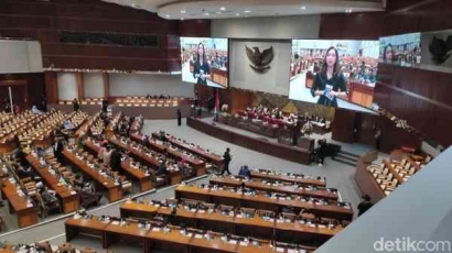 Perempuan dalam Dunia Politik Indonesia