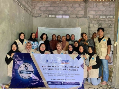 KKN Tematik Universitas Alma Ata 2024 - Penyuluhan Peran BPJS serta Pemanfaatan Aplikasi JKN Mobile - Krebet, Sendangsari, Pajangan, Bantul,