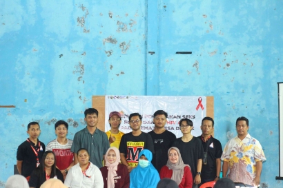 Mahasiswa KKN UPGRIS Kelompok 86 Mengadakan Sosialisasi Edukasi Pencegahan Seks Bebas dan HIV AIDS pada Remaja Desa Diwak