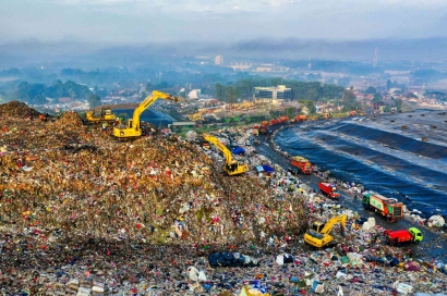 Peran dan Tantangan Layanan Pengelolaan Sampah Terpadu