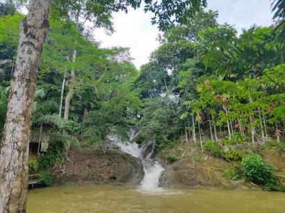 Menggali Potensi Geowisata Air Terjun Pinang Seribu "Permata Tersembunyi di Samarinda Utara"