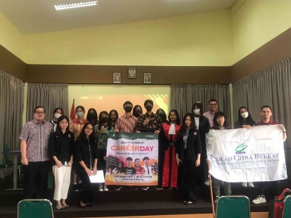 LKBH FH UPH dan Mahasiswa FH UPH Mengadakan Workshop Singkat bagi Siswa SMA Citra Berkat, Tangerang Agustus 2023