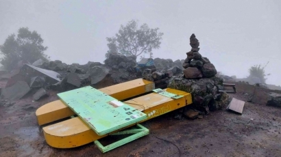 Solo Tektok ke Puncak Gunung Merbabu 3.142 Mdpl, Sesaat Sebelum Badai Menerjang