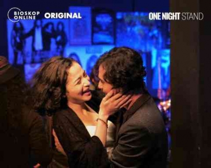Resensi film "One Night Stand": Pertemuan Pendek yang Berkesan