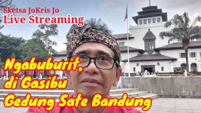 Ngabuburit, di Gasibu Gedung Sate Bandung