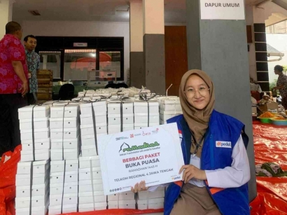 1000 Paket Buka Puasa, Ringankan Kebutuhan Pangan Para Pengungsi Banjir di Kudus