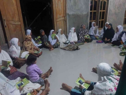 Tumbuhan Kesehatan dari Rumah: Sosialisasi Tanaman Obat Keluarga (TOGA) sebagai Alternatif Pengobatan Bersama Ibu PKK Dusun Dungkul Desa Dawung
