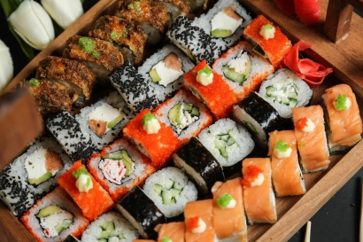 Sushi: Eksplorasi Budaya dan Peluang Bisnis