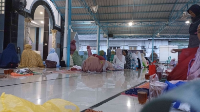 Cerita Ramadan: Asyiknya Buka Bersama Sekaligus Berdonasi di Masjid