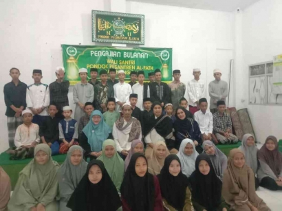 Presiden Majlis Dzikir R-1 Bersilaturahmi Ke Pondok Pesantren Alfath