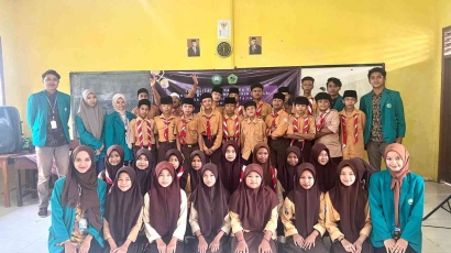 KSM-T UNISMA Adakan Sosialisasi Generasi Z yang Berakhlakul Karimah di SMP Hasyim Asy'ari Desa Ngawonggo Tajinan Malang